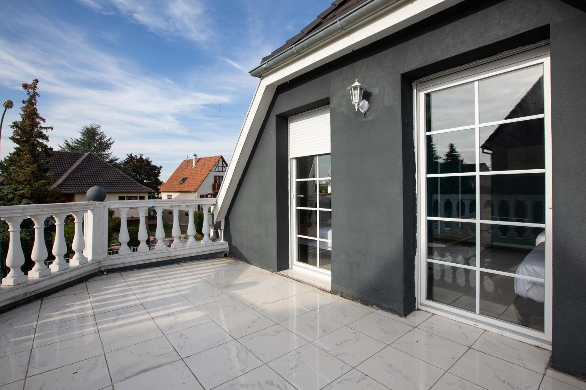 Gites Spa Strasbourg - Villa Ours - Spa Prive, Sauna, Borne D'Arcade, Babyfoot Ittenheim Экстерьер фото