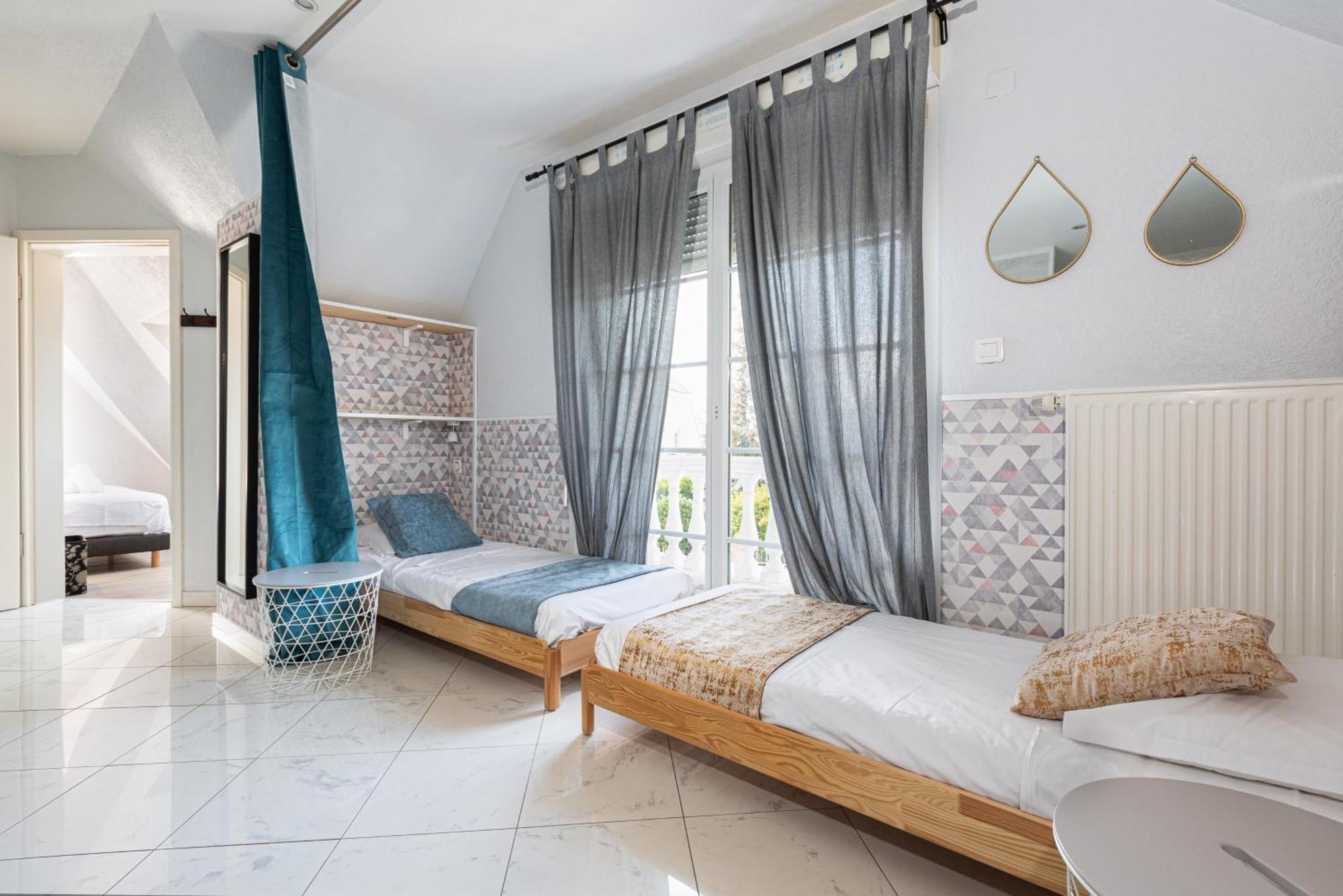 Gites Spa Strasbourg - Villa Ours - Spa Prive, Sauna, Borne D'Arcade, Babyfoot Ittenheim Экстерьер фото