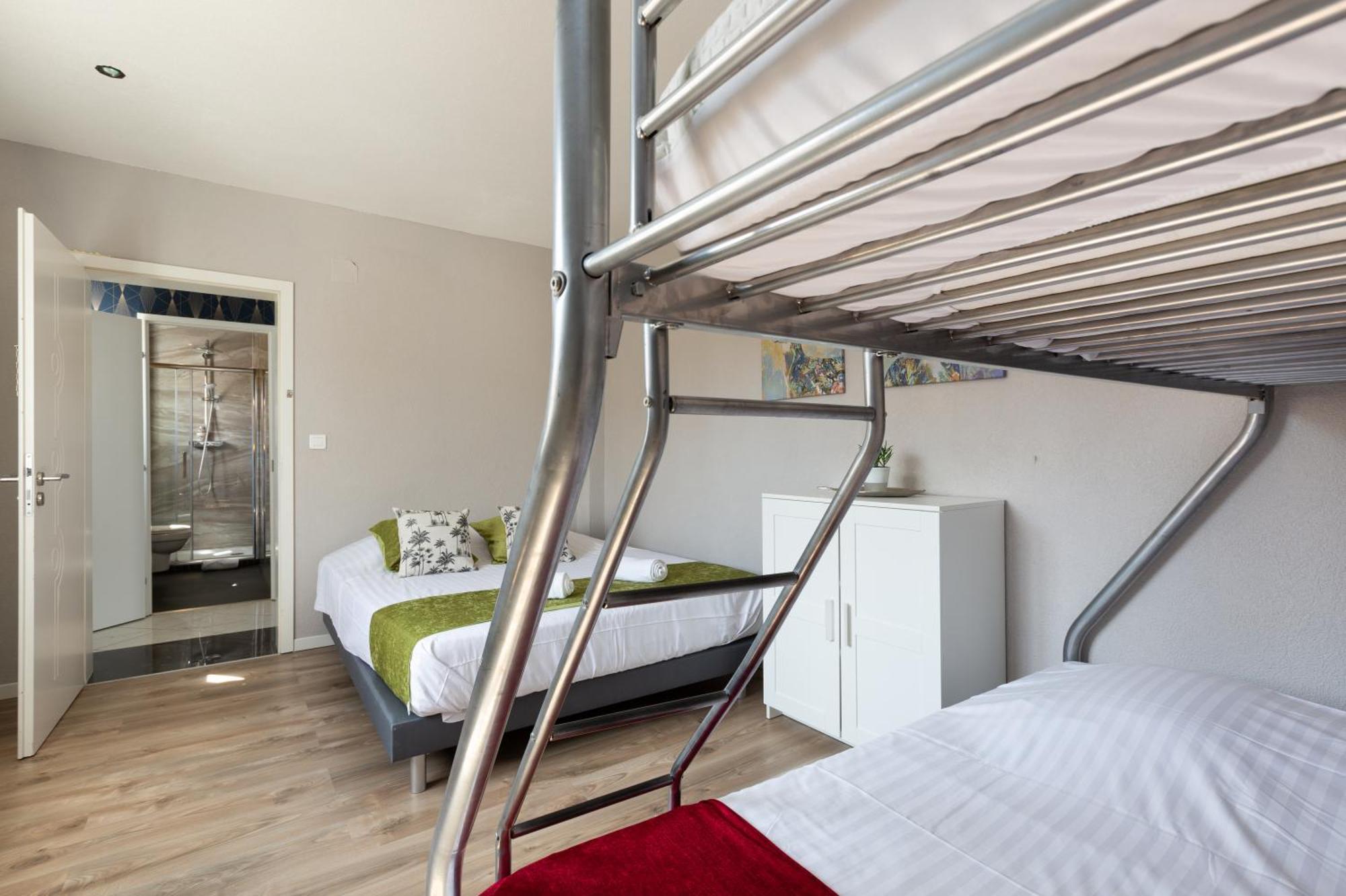 Gites Spa Strasbourg - Villa Ours - Spa Prive, Sauna, Borne D'Arcade, Babyfoot Ittenheim Экстерьер фото